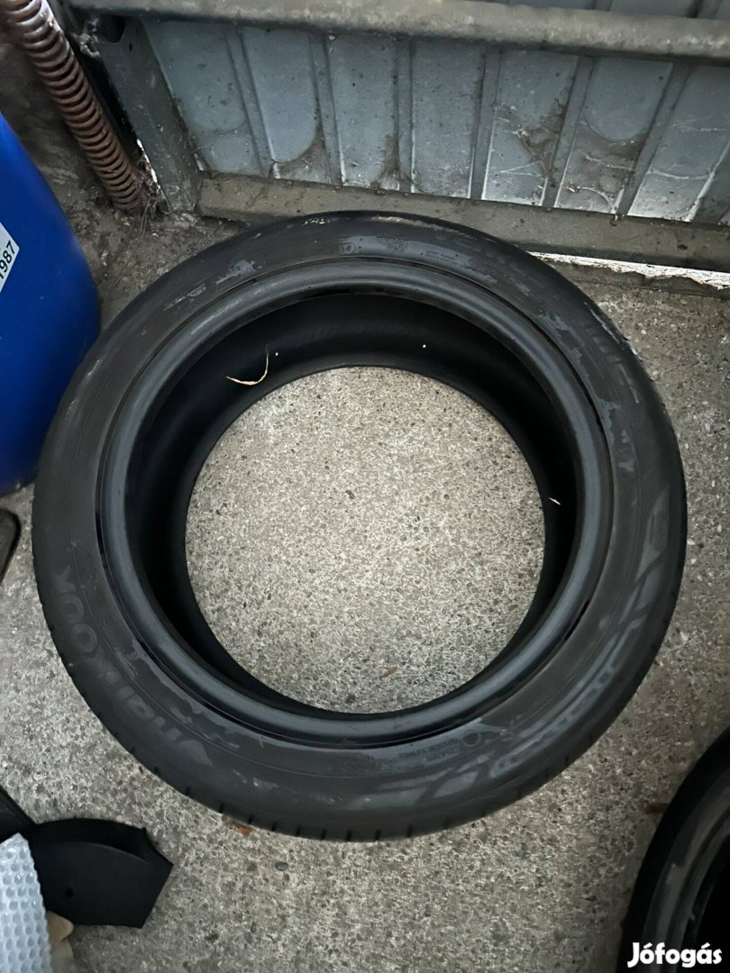 215/50R17 Hankook nyári gumi [1db] peremvédővel